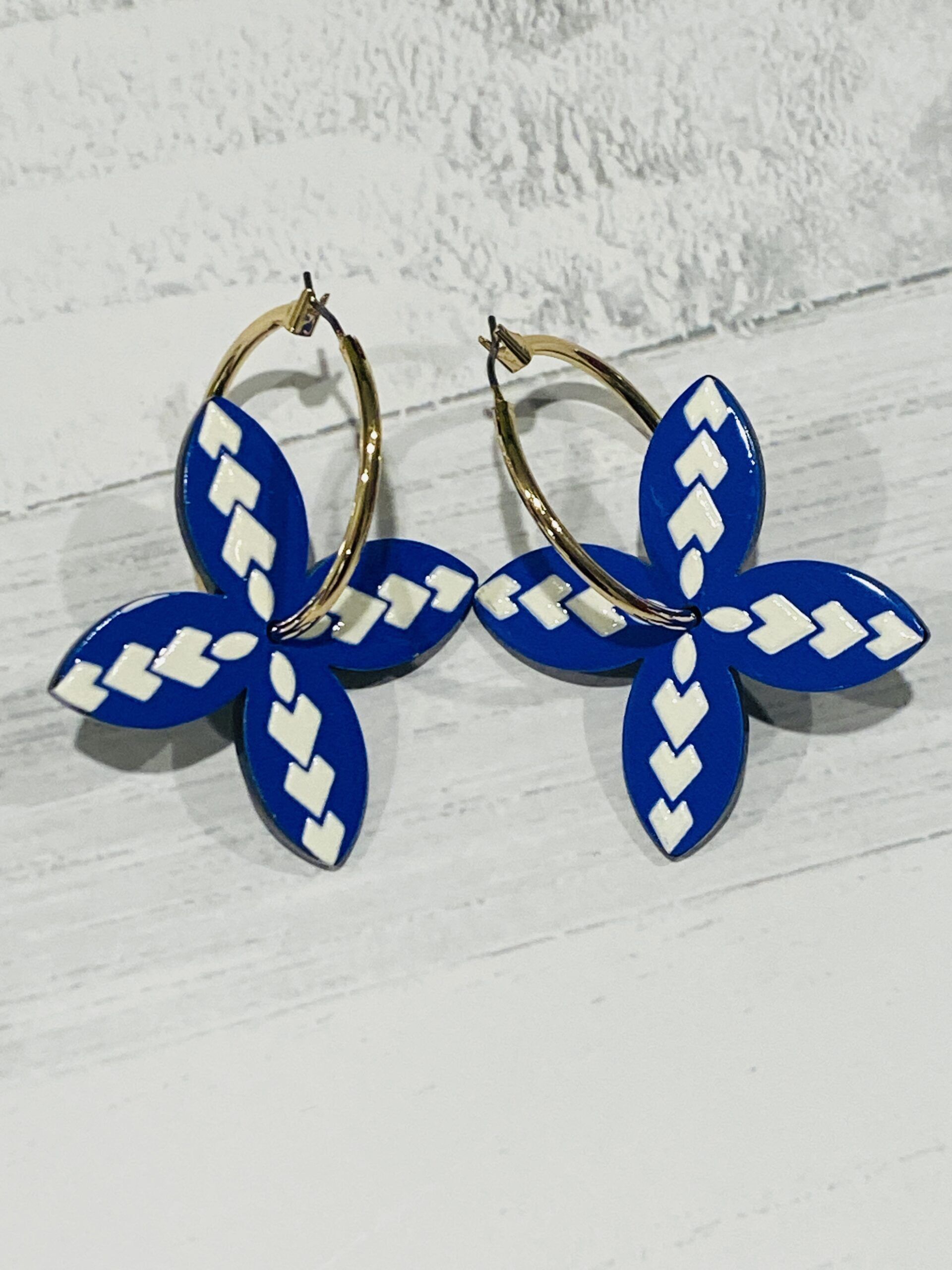 SALE - $7.00 Island Patterned Flower Hoop Earrings - Image 2