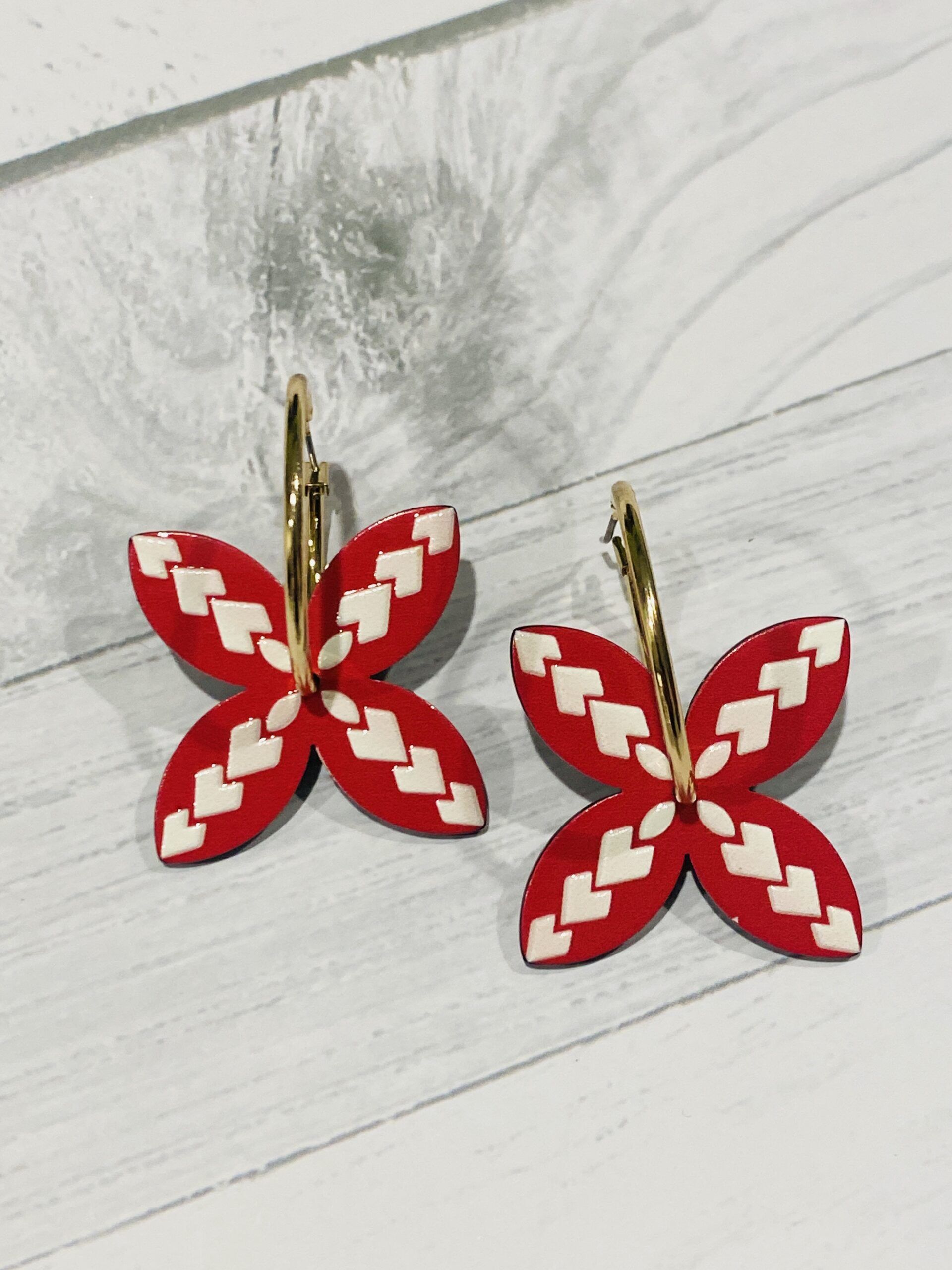 SALE - $7.00 Island Patterned Flower Hoop Earrings - Image 4