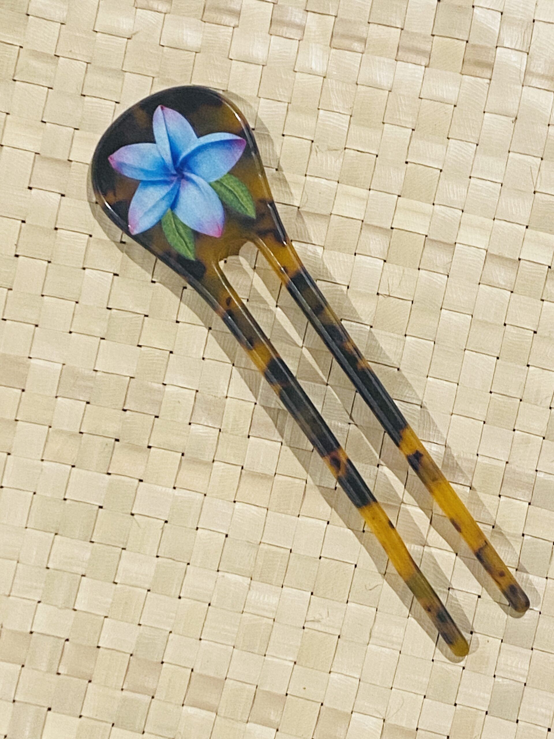 SALE - $6.00 Rounded Tip Faux Turtle Shell Hair Pin with Island Designs - Image 4