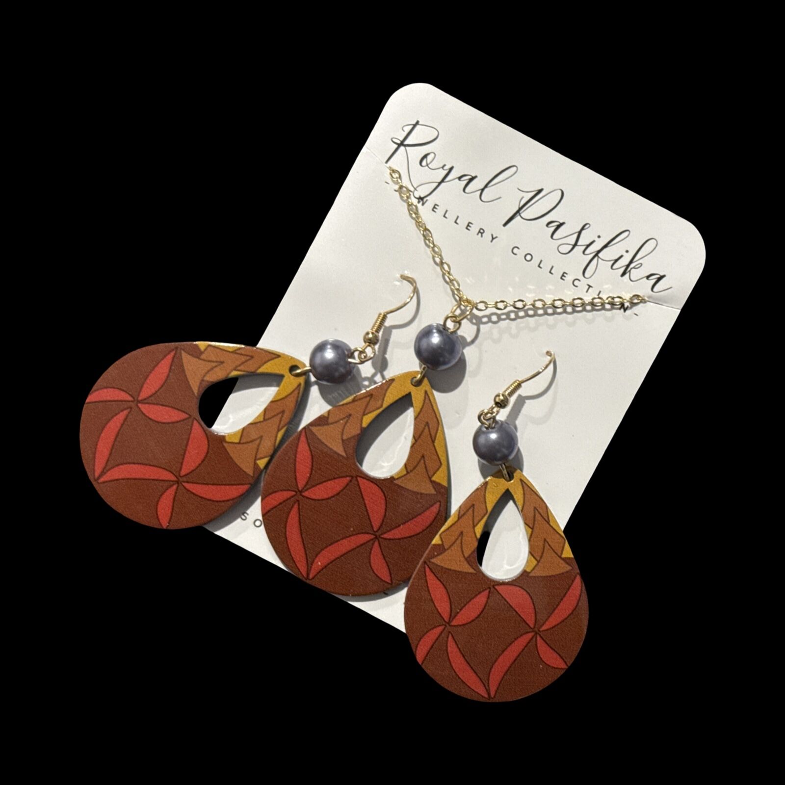 SALE - $12.00 Island Motif Inspired 2pc Jewellery Set - Image 6